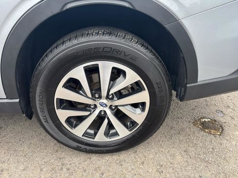 Used 2020 Subaru Outback Premium AWD/4WD image 32