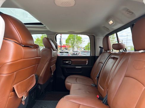 Used 2014 RAM 2500 Longhorn w/ Convenience Group AWD/4WD image 16
