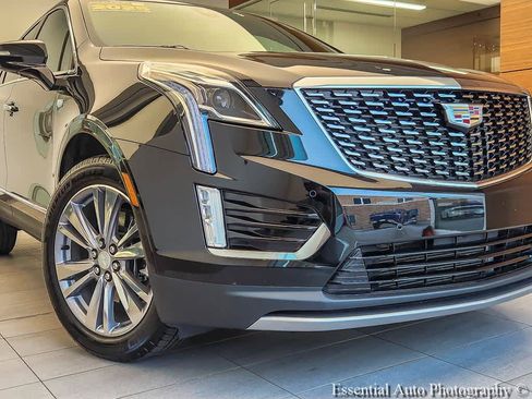 Certified 2025 Cadillac XT5 Premium Luxury w/ LPO, Floor Liner Package AWD/4WD image 2