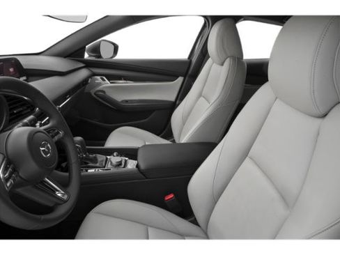 Used 2019 MAZDA MAZDA3 Hatchback w/ Preferred Package FWD image 12