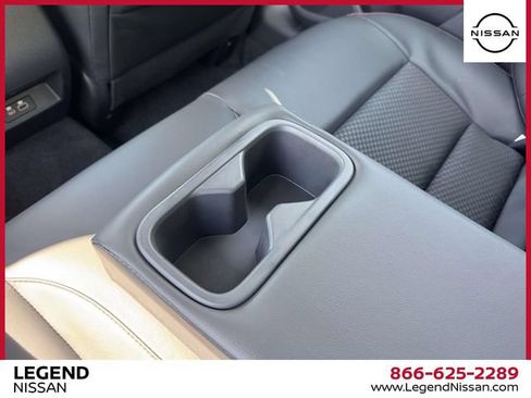 Used 2025 Nissan Altima 2.5 SR FWD image 14