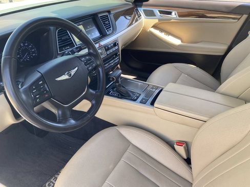 Used 2018 Genesis G80 3.8 RWD image 16
