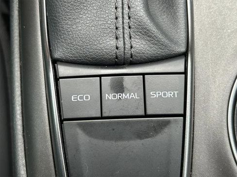 Certified 2024 Toyota Camry SE image 29