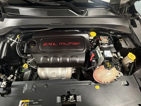 Used 2018 Jeep Compass Latitude w/ Popular Equipment Group AWD/4WD image 23