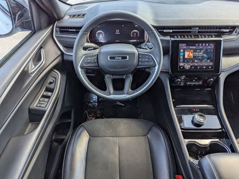 Used 2023 Jeep Grand Cherokee Altitude image 20