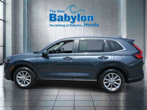 Used 2023 Honda CR-V EX image 2