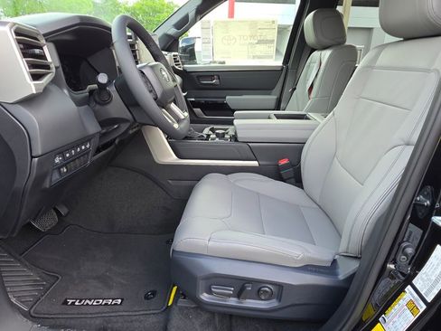 New 2026 Toyota Tundra Limited AWD/4WD image 24