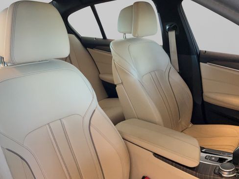 Used 2017 BMW 540i RWD image 44
