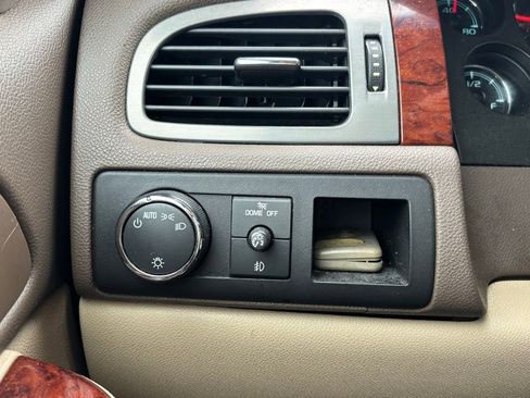 Used 2011 Chevrolet Tahoe LT image 10