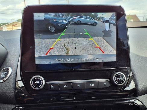 Used 2021 Ford EcoSport Titanium image 19