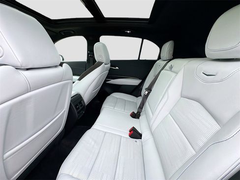 Used 2024 Cadillac XT4 Sport image 24