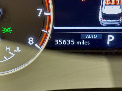 Used 2023 Nissan Rogue SV AWD/4WD image 19