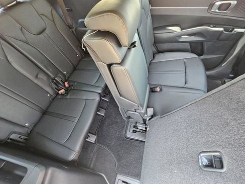 New 2026 Kia Sorento S AWD/4WD image 9