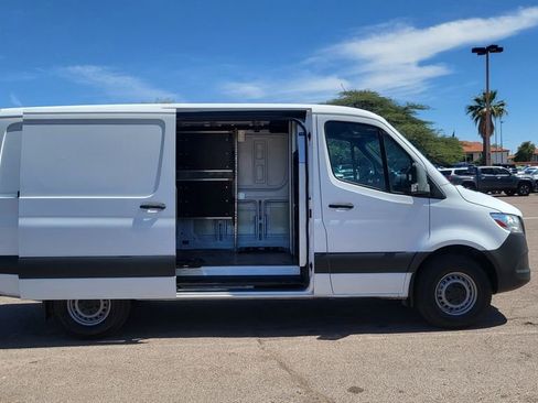 Used 2021 Mercedes-Benz Sprinter 1500 image 18