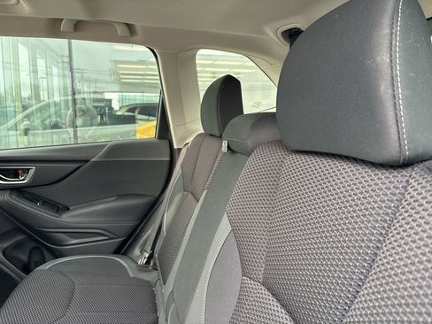 Used 2019 Subaru Forester Premium w/ All-Weather Package image 10