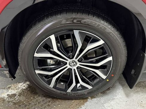 New 2026 Toyota Crown Signia XLE image 10