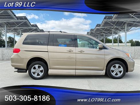 Used 2010 Honda Odyssey Touring image 11