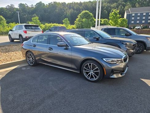 Used 2022 BMW 330i Sedan w/ Premium Package RWD image 3