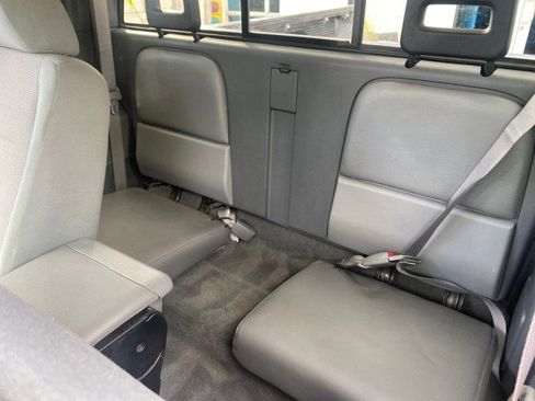 Used 2005 Dodge Dakota SLT image 15