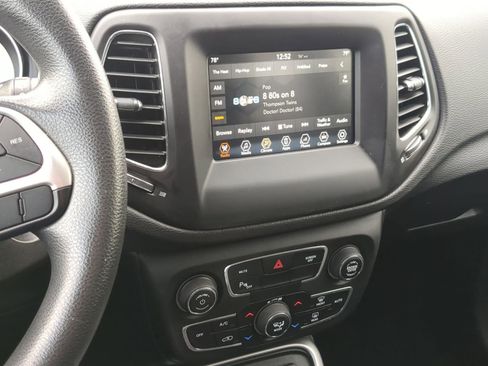 Used 2018 Jeep Compass Sport w/ Tech Group image 33