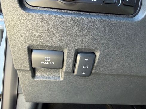 Used 2025 Ford F350 Platinum image 16