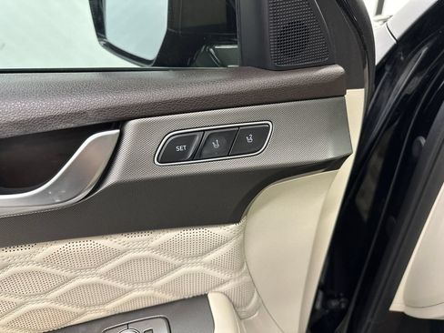 Used 2020 Hyundai Palisade Limited FWD image 12