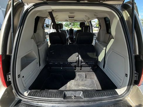 Used 2009 Dodge Grand Caravan SE w/ Climate Group FWD image 28