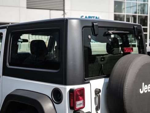 Used 2015 Jeep Wrangler Sport w/ Quick Order Package 24S AWD/4WD image 29