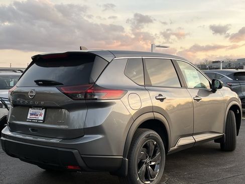 New 2026 Nissan Rogue SV w/ Cold Weather Package AWD/4WD image 6