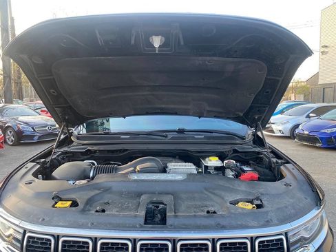 Used 2022 Jeep Wagoneer Series II AWD/4WD image 55