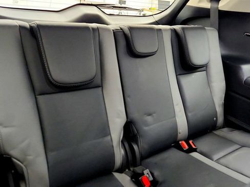 Used 2022 Subaru Ascent Onyx Edition image 25