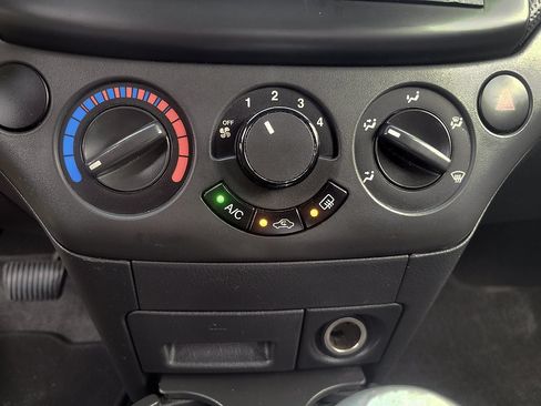 Used 2011 Chevrolet Aveo LT w/ LPO, Bodyside Molding Package FWD image 33