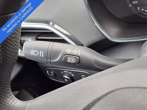 Used 2023 Chevrolet TrailBlazer LT FWD image 22