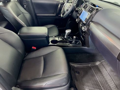 Used 2022 Toyota 4Runner TRD Off-Road Premium image 30