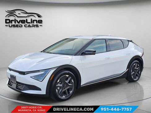 Used 2025 Kia EV6 Light image 11