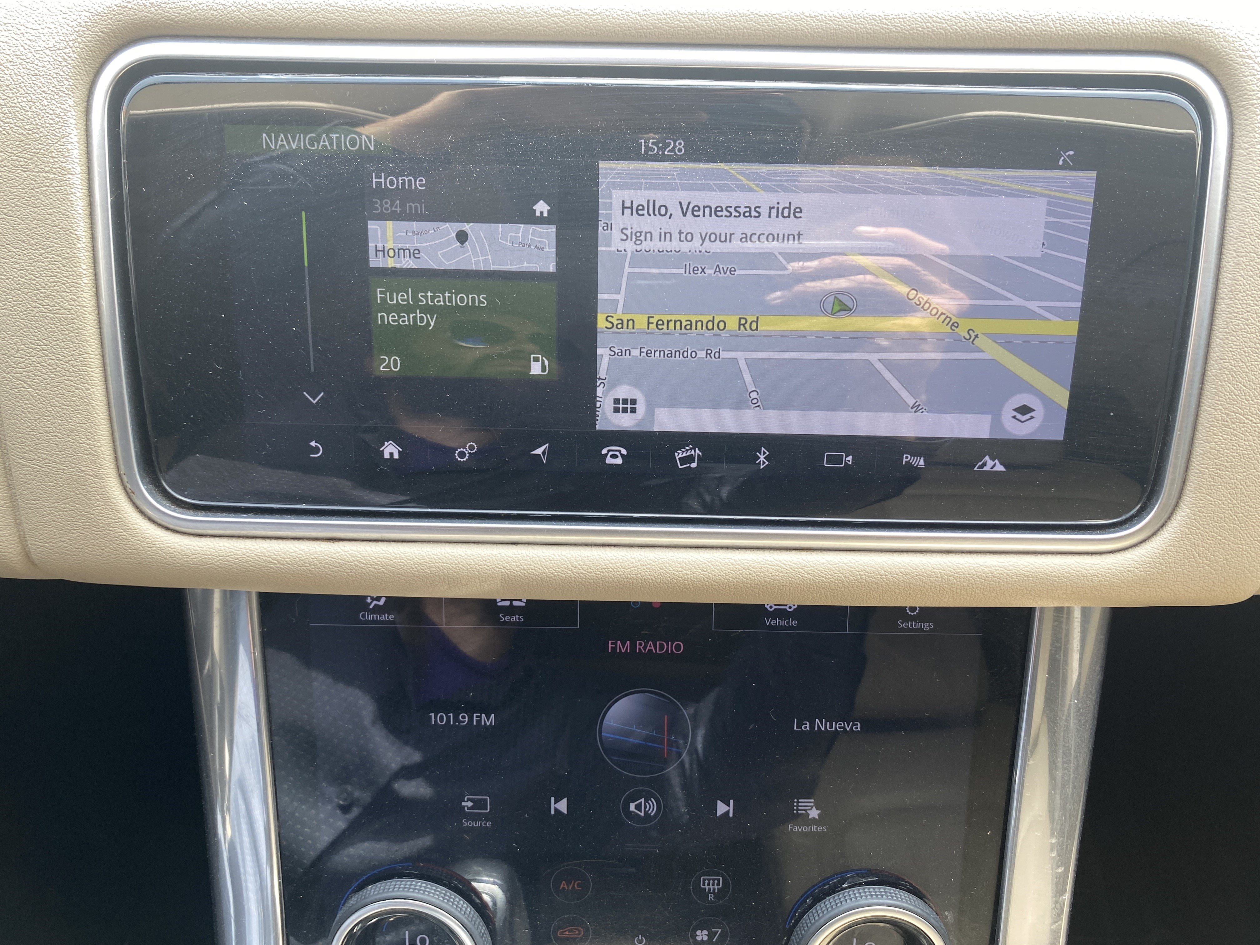 Used 2018 Land Rover Range Rover Sport HSE AWD/4WD image 19