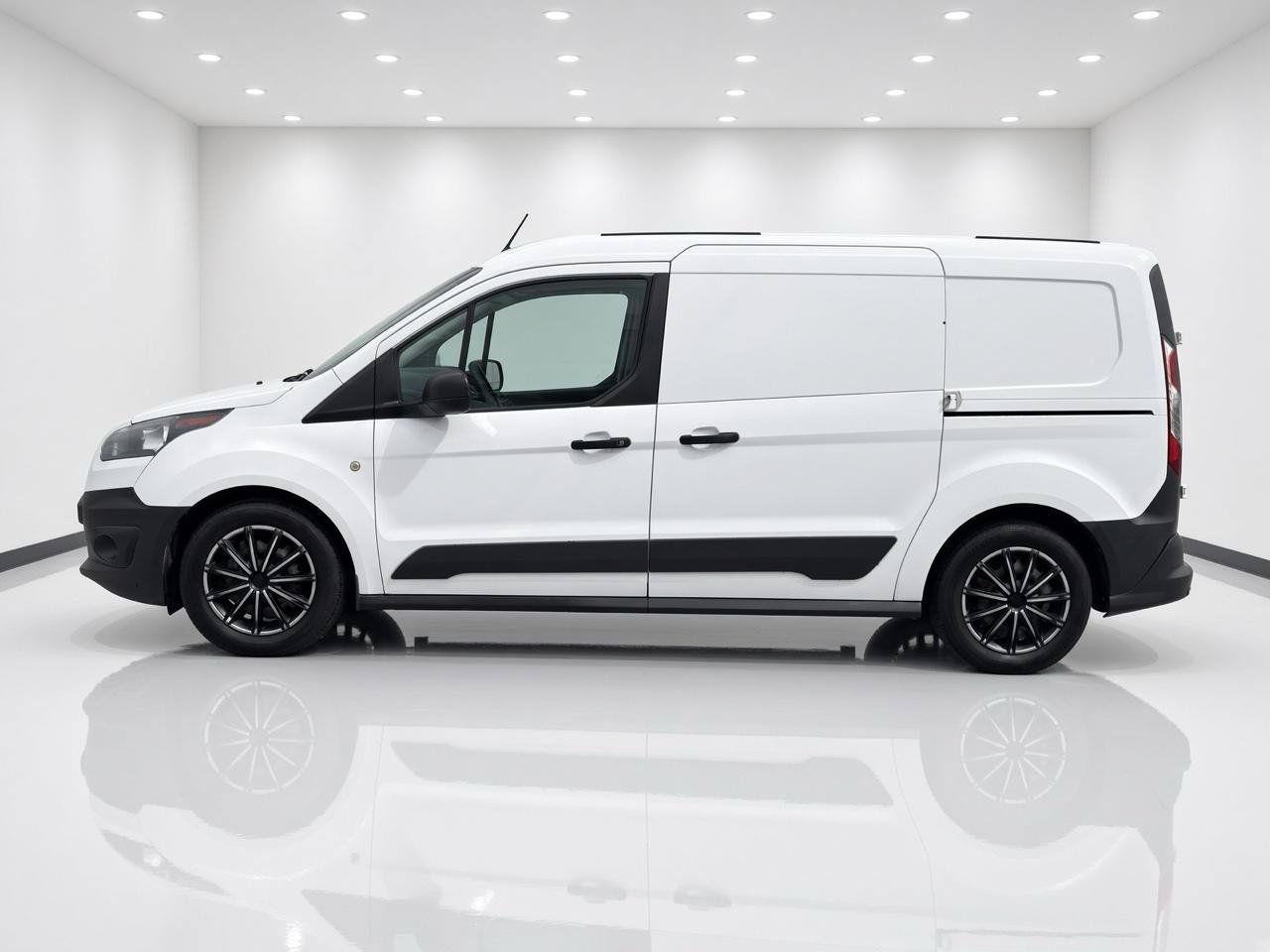 Used 2017 Ford Transit Connect XL FWD image 2