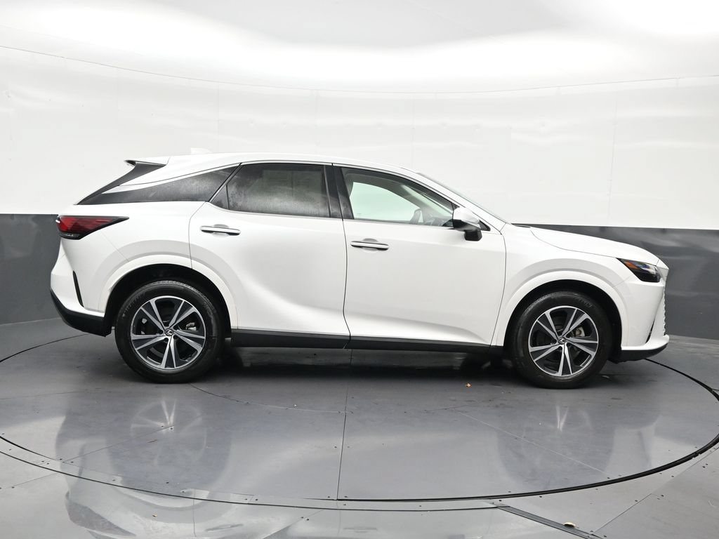 Used 2024 Lexus RX 350 FWD w/ Technology Package image 7