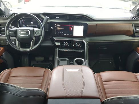 Used 2024 GMC Sierra 2500 Denali Ultimate image 15