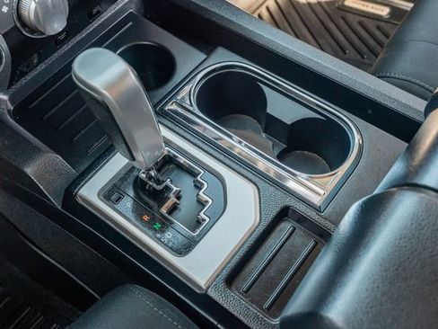 Used 2017 Toyota Tundra SR5 image 29