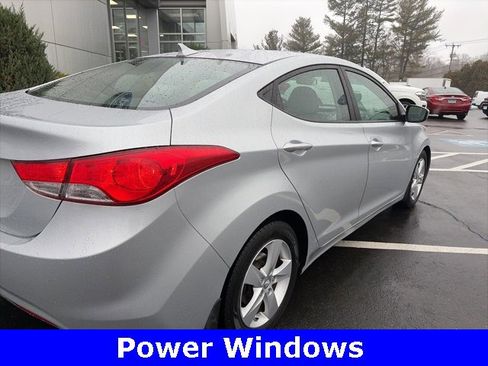 Used 2013 Hyundai Elantra GLS w/ Preferred Pkg image 6