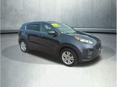 Used 2019 Kia Sportage LX image 8