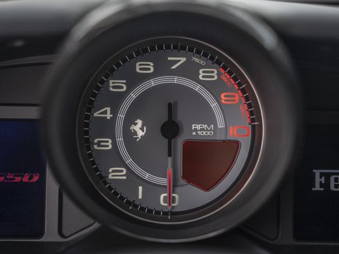 Certified 2018 Ferrari GTC4Lusso image 31