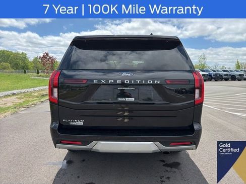 Used 2025 Ford Expedition Platinum AWD/4WD image 12