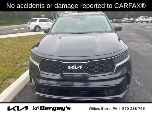 Certified 2023 Kia Sorento SX Prestige AWD/4WD image 2