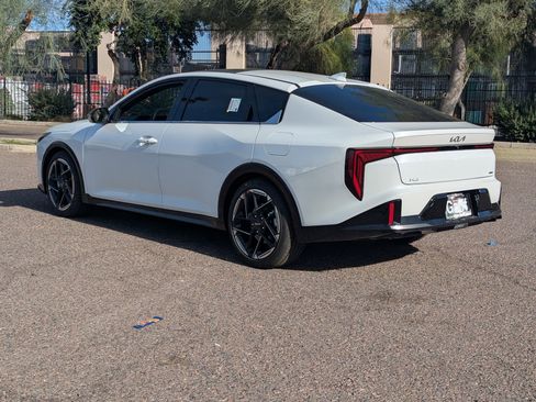 New 2025 Kia K4 GT-Line image 4