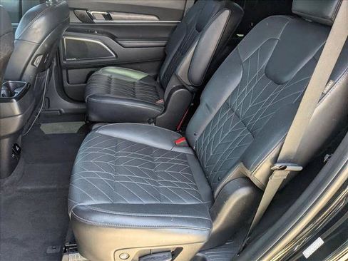 Used 2024 Kia Telluride SX Prestige X-Pro AWD/4WD image 18