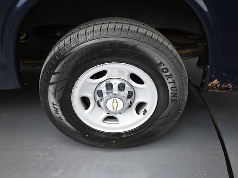 Used 2014 Chevrolet Express 3500 LT w/ LT Preferred Equipment Group RWD image 17