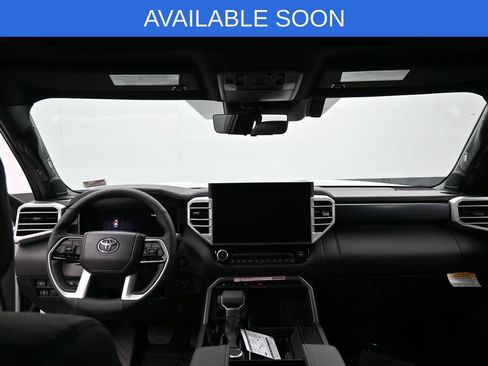 Used 2025 Toyota Sequoia Platinum AWD/4WD image 10