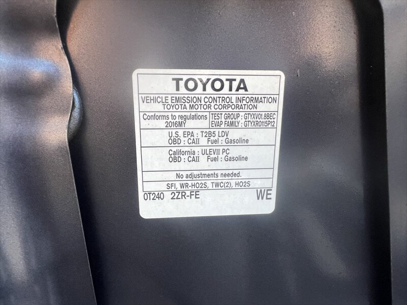Used 2016 Toyota Corolla LE FWD image 28